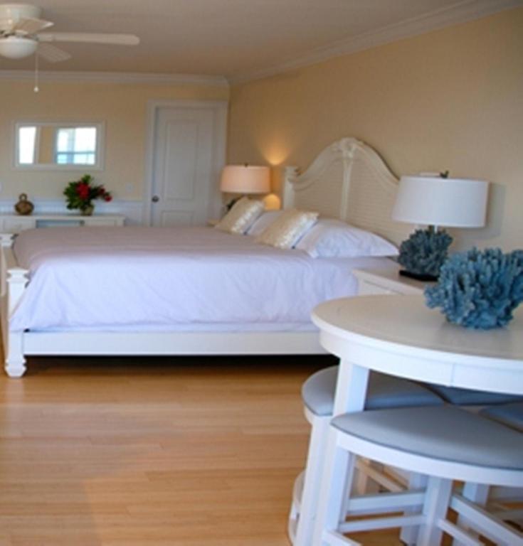 Bluff House Beach Resort & Marina Green Turtle Cay Kamer foto